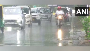 India News | Fresh Rain Lashes Several Parts of Delhi, Brings Relief from Heat