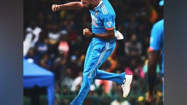 Sports News | Siraj's Dream Spell Rattles Sri Lanka's Batting Unit to Restrict Co-hosts on 50 Against India in Asia Cup Final