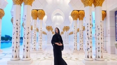 World News | US Ambassador to UAE Visits Sheikh Zayed Grand Mosque