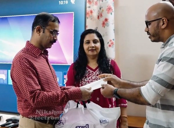 Business News | Nikshan Electronics Takes a Giant Leap in Kerala with the Successful Delivery of the First-Ever 98-Inch VU TV