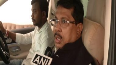 India News | Congress Leader Vijay Wadettiwar Targets Smriti Irani over Her Gandhi Family Remark