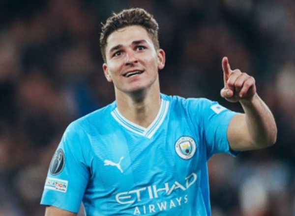 Sports News | Julian Alvarez’s Brace Helps Man City Clinch Win in UCL Opening Night