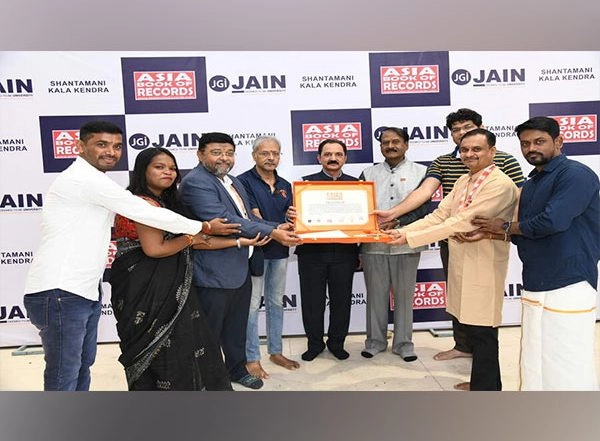 Business News | JAIN (Deemed-to-be-University) Shantamani Kala Kendra’s 21-Foot Eco-Friendly Ganesh Idol Gets Recognition by the Asia Book of Records