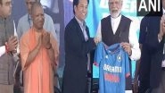 Sports News | Sachin Tendulkar Gifts Indian Cricket Team Jersey to PM Modi in Varanasi
