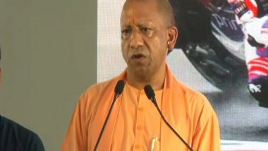 India News | UP CM Yogi Presents Trophy to Winner of India MotoGP Bezzecchi