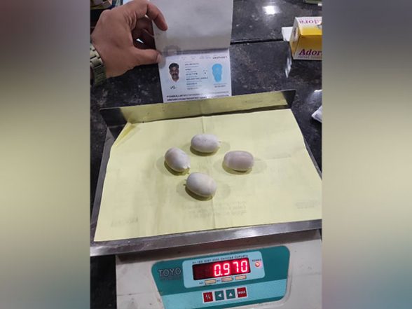 Business News | Calicut Airport: Customs Seized 5.4 Kg Gold from 6 Flyers, Majority Hid Inside Their Body - Vimarsana News