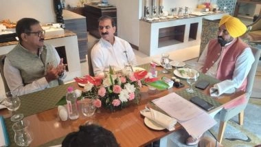 India News | Himachal CM Meets Punjab Counterpart Bhagwant Mann in Amritsar, Discusses Key Developmental Issues