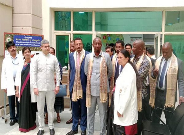 Indian Traditional Medicine: Diplomats From East, Southern African Countries Visit All India Institute of Ayurveda in Delhi
