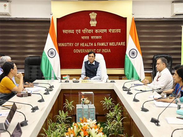 India News | Health Minister Mansukh Mandaviya Reviews Preparedness of Public Health System Amid Rising Dengue Cases - Vimarsana News