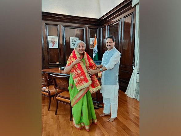 India News | BKTC Chairman Ajendra Meets FM Sitharaman, Seeks Cooperation in Infrastructural Development Works of Temples - Vimarsana News