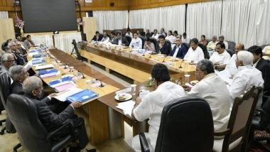 India News | Cauvery Water Row: Karnataka CM Siddaramaiah Holds Meeting with Retired Judges of Supreme Court, Irrigation Experts