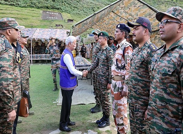 India News | Arunachal Governor KT Parnaik Interacts with Armed Forces Personnel in Taksing Village 