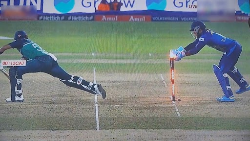 Babar Azam Dismissal Video: Watch Kusal Mendis' Sensational Stumping off Dunith Wellalage's Bowling to Dismiss Pakistan Captain During PAK v SL Asia Cup 2023 Super Four