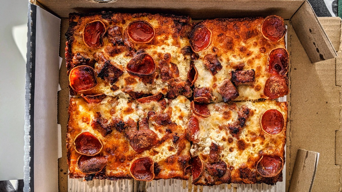National Pizza Month 2023: From New York-Style Pizza to California ...