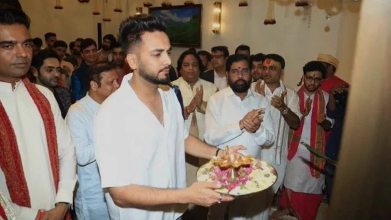 Bigg Boss OTT 2 Winner Elvish Yadav Performs Aarti at CM Eknath Shinde’s Ganesh Chaturthi Pooja (Watch Video)