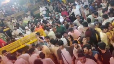 Ganesh Chaturthi 2023: Stampede-Like Situation At Lalbaugcha Raja in Mumbai As Devotees Throng Ganpati Pandal To Catch Glimpse of Lord Ganesha Idol (Watch Video)