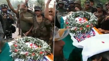 Indian Army Dog Kent Dies: Army Personnel Pay Last Respects to Canine Martyred in Rajouri Encounter Amid Chants of 'Bharat Mata Ki Jai' (Watch Video)