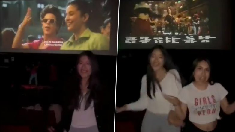 Shah Rukh Khan Overwhelmed by Peruvian Fans Dancing to Jawan Songs in Theatres (Watch Video)