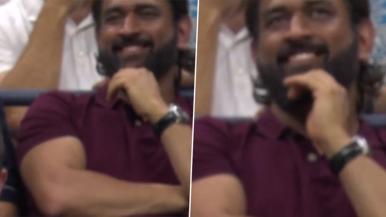 MS Dhoni Spotted at US Open 2023 Men’s Singles Quarterfinal Match Between Carlos Alcaraz and Alexander Zverev, Video Goes Viral!