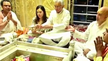Mauritius PM Pravind Jugnauth Offers Prayers at Kashi Vishwanath Temple in Varanasi (Watch Video)