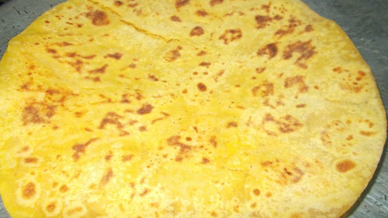 Puran Poli Ingredients and Recipe for Ganeshotsav 2023: Here's How To Make Puranpoli This Festive Season (Watch Video)