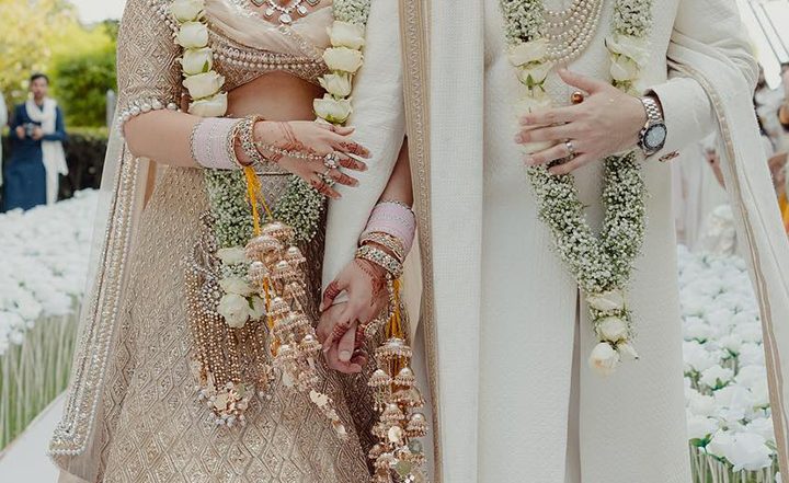 Parineeti Chopra and Raghav Chadha&rsquo;s Wedding Pics Will Make You Believe in Fairytales