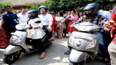 Rahul Gandhi Travels With Student on Scooter in Jaipur After Distributing Two-Wheelers to Meritorious Students at Maharani College (See Pics and Videos)