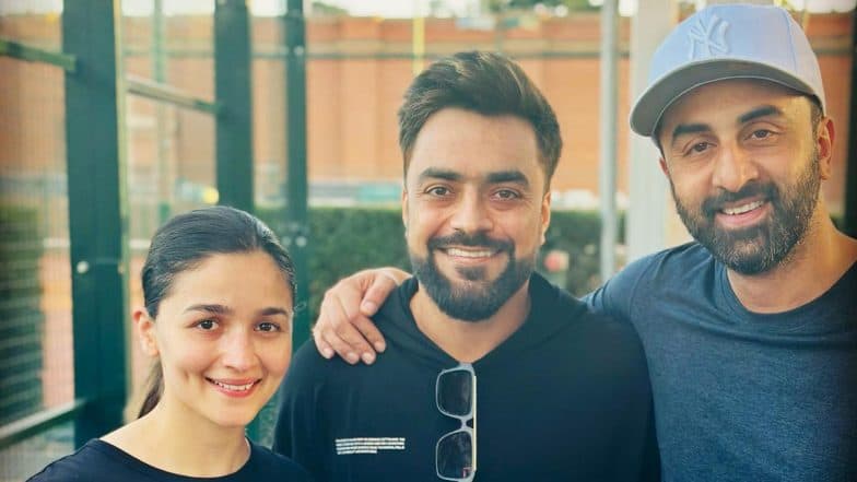 Ranbir Kapoor and Alia Bhatt Pose With Afghan Cricketer Rashid Khan in New York, Pic Goes Viral!