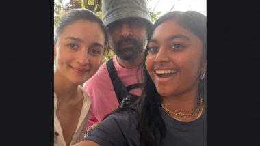 This Pic of Ranbir Kapoor and Alia Bhatt Adorably Posing with a Fan for a Selfie in NYC Is Too Cute to Be Missed!