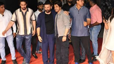 Gadar 2 Success Party: Shah Rukh Khan and Sunny Deol Are All Smiles As They Pose Together For Paps (View Pics)