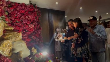 Ganesh Chaturthi 2023: Salman Khan Gives a Glimpse Of Ganpati Arti Performed at Sister Arpita Khan Sharma's House (Watch Video)