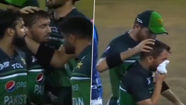 Shaheen Afridi Consoles Zaman Khan After Debutant’s Effort Goes in Vain As Pakistan Bow Out of Asia Cup 2023 With Defeat to Sri Lanka (Watch Video)