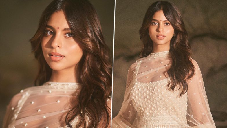 Oh-So-Beautiful! Suhana Khan Looks Drop Dead Gorgeous in White Salwar (View Pics)