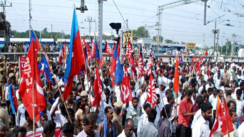 Cauvery Water Dispute: Tamil Nadu Farmers To Organise ‘Rail Roko’ Agitation on September 19 on Cauvery Issue