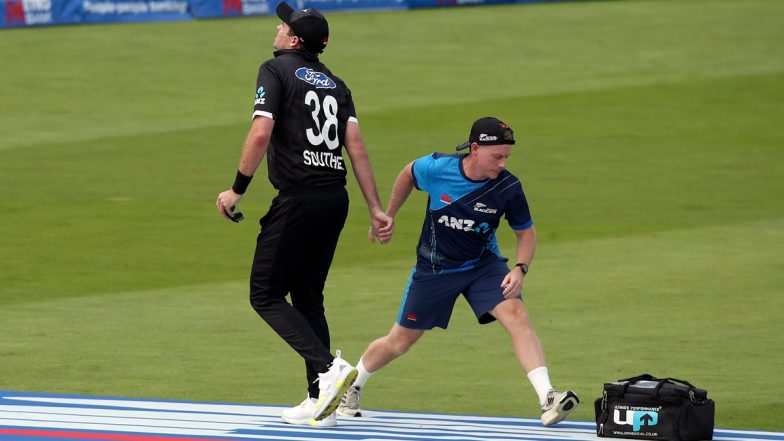 Tim Southee’s Participation in ICC Cricket World Cup In Jeopardy After the New Zealand Seamer Suffered Thumb Injury in ENG vs NZ 4th ODI 2023