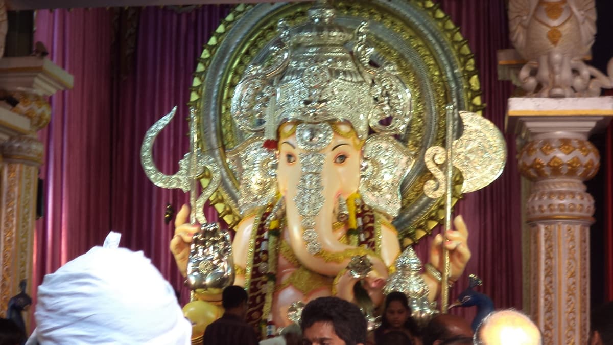 Where Is Tulshibaug Ganpati Located in Pune? Know History of Manacha Chowtha Ganpati