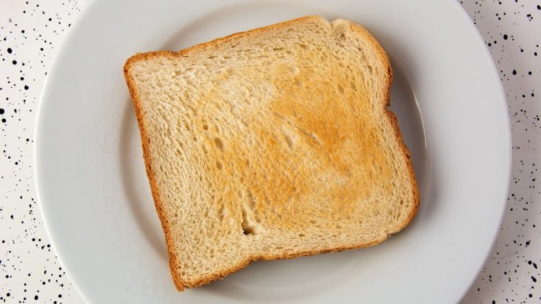 Bread Price Hike in Mumbai: Prices of Sliced White Bread Increased by Rs 2-8 per Loaf, Here's Why