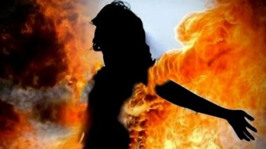 Uttar Pradesh Shocker: Pregnant Woman Set Ablaze by Her Mother and Brother in Hapur District, Both Accused Arrested