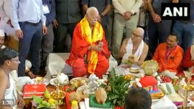 Ganesh Chaturthi 2023: RSS Chief Mohan Bhagwat Performs Lord Ganesh Puja at Famous Dagdusheth Pandal in Maharashtra's Pune (Watch Video)