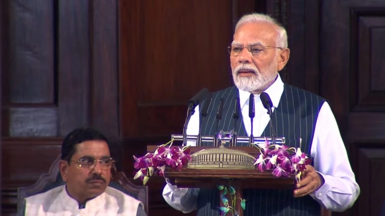 Move to New Parliament Building Beginning of New Future, Says PM Narendra Modi in His Final Address From Central Hall of Old Parliament (Watch Video)