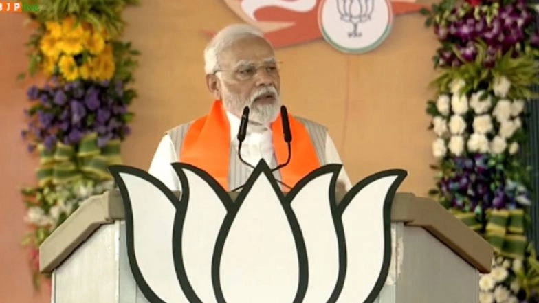 ‘Congress Being Run by Group of Urban Naxals’: PM Narendra Modi Hits Out at Congress in BJP ‘Karyakarta Mahakumbh’ at Bhopal’s Jamboree Maidan