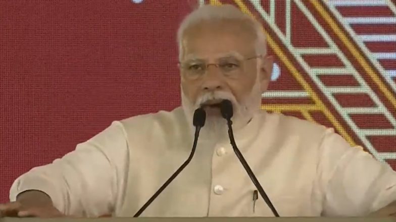 Madhya Pradesh Assembly Elections 2023: PM Narendra Modi Slams Opposition, Urges for Forward-Thinking Leadership in the State (Watch Video)