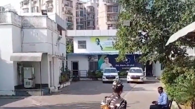 ED Raid on Govind Singh Dotasra: Enforcement Directorate Raids Residence of Rajasthan Congress Chief in Jaipur in Paper Leak Case (Watch Videos)