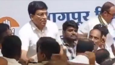 Congress Workers Fight Video: Ruckus at Congress Party's Meeting in Nagpur as Workers Get Into Heated Argument, Clips Go Viral