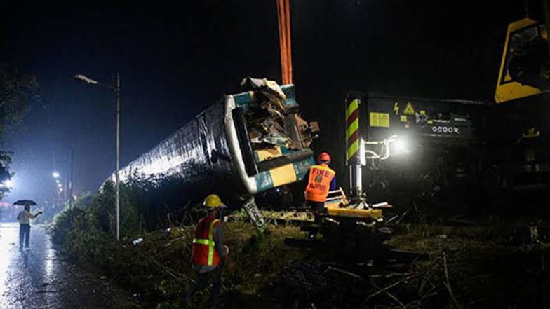 Bangladesh Train Accident: Death Toll Rises to 17 After Two Trains Collide in Kishoreganj, Rail Communication With Dhaka and Other Parts Resume