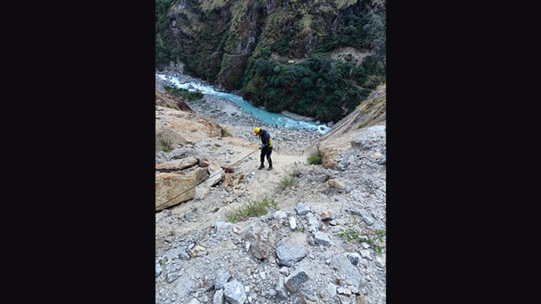 Uttarakhand Road Accident: Six Pilgrims Returning From Adi Kailash Killed After Car Falls Into Gorge in Pithoragarh, Bodies Retrieved