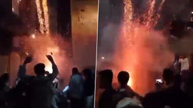 Jawan: Shah Rukh Khan, Atlee’s Blockbuster Halted for Nearly 20 Minutes After Excited Fans Burst Fireworks Inside Malegaon Theatre (Watch Video)