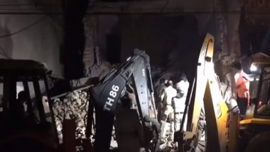 Madhya Pradesh Building Collapse Video: Several Feared Trapped As Three-Storey Building Collapses in Satna, Rescue Operation Underway