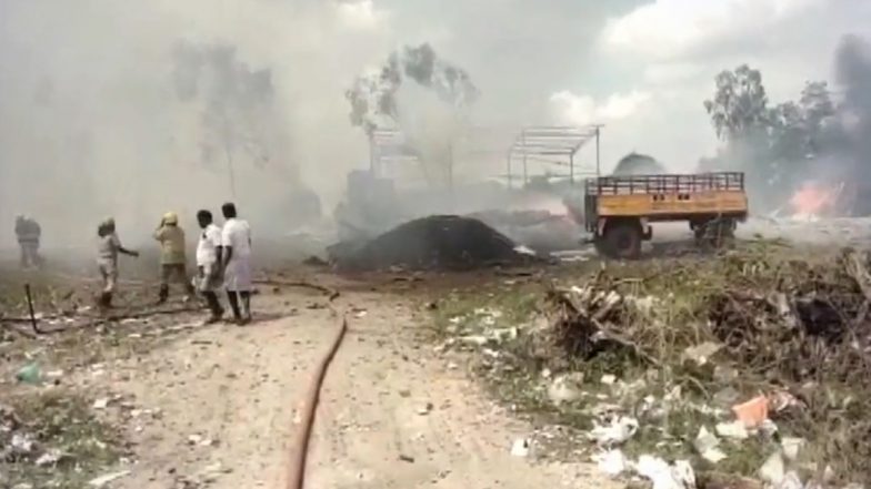 Tamil Nadu Blast Video: Seven People Die After Explosion in Firecrackers Godown in Ariyalur’s Viragalur; Terrifying Visuals Surface