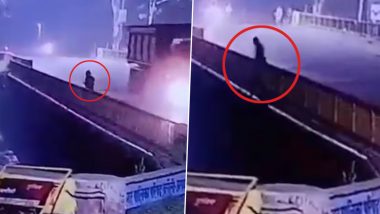 Suicide Caught on Camera in Uttar Pradesh: Girl Jumps Off Bridge in Muzaffarnagar, CCTV Video Surfaces